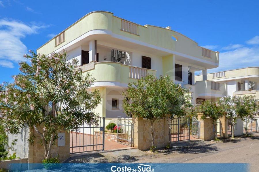 Case Vacanze Vista Mare Torre Pali Luaran gambar